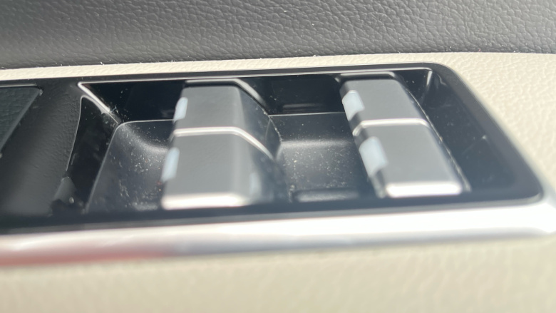 Jaguar F-Pace 2.0 P400e R-Dynamic SE 5dr Auto AWD Estate